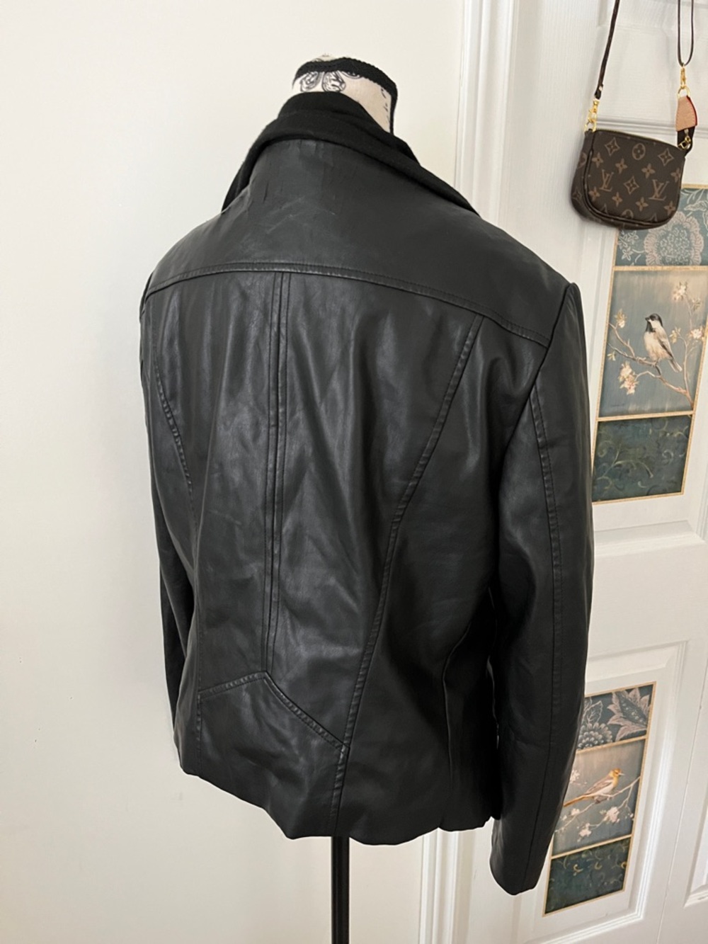 😃Guess Black Open-Front PLeather-Sleeve Draped Jacket - Picture 9 of 13